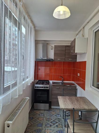Apartament cu 2 camere semidecomandat în Chiajna