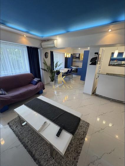 Apartament cu 3 camere decomandat, mobilat în Unirii