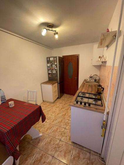 Apartament 2 camere- 5 min Bucuresti Mall -zona VITAN - 5