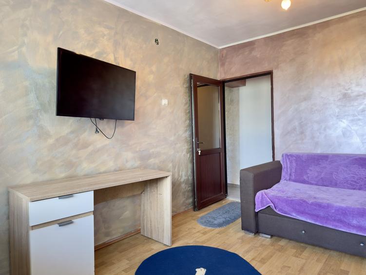 APARTAMENT DECOMANDAT 2 CAMERE BLV. NICOLAE IORGA -NICOLINA/PODU ROS - 9