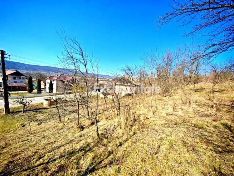 Spațiu comercial, de 140 mp, în Dârmănești