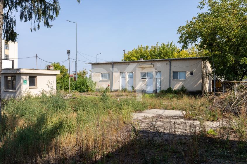 Spațiu comercial, de 840 mp, în CFR