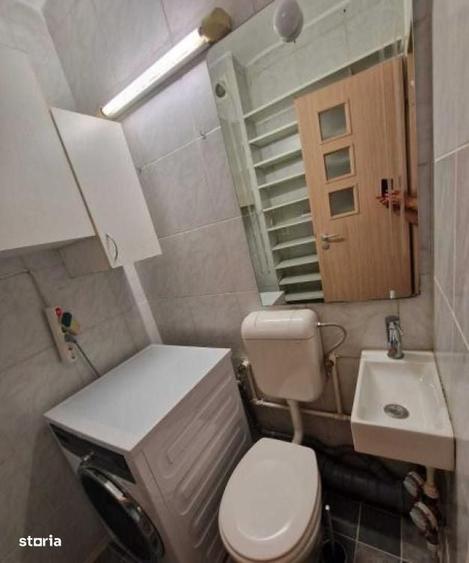 Apartament cu 3 camere decomandat în Virtuții