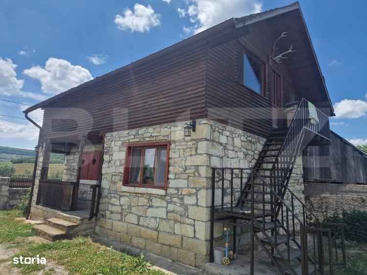 Casă cu 3 camere cu Teren 3300 Mp în Mihai Viteazu