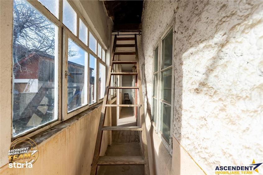 Casă cu 2 camere cu Teren 384 Mp în Simeria