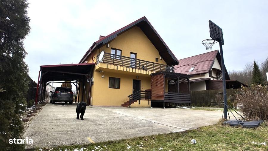 Casă cu 4 camere în Hârsa