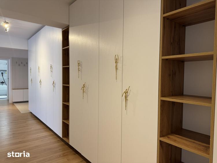 Apartament cu 4 camere în Central