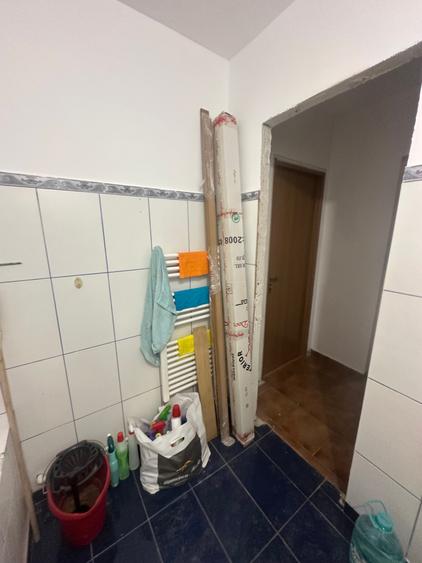 Apartament cu 4 camere decomandat în Dristor