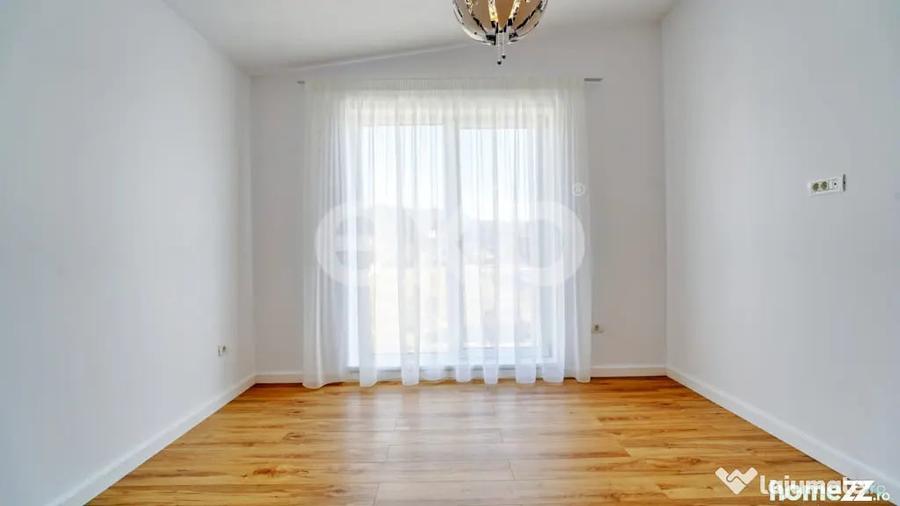 Casă cu 4 camere cu Teren 250 Mp în Central