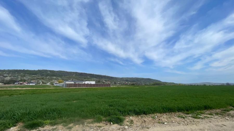 Teren agricol intravilan de 1789 mp, în Oșorhei