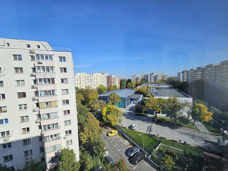 Apartament cu 2 camere decomandat în Lacul Tei