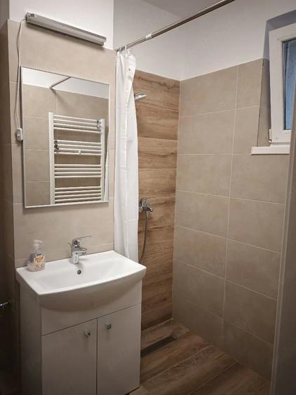 Apartament cu 2 camere decomandat în Zahana
