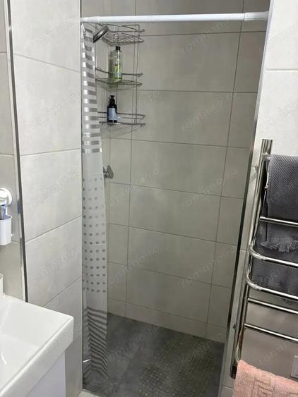 Garsonieră decomandată în 13 Septembrie