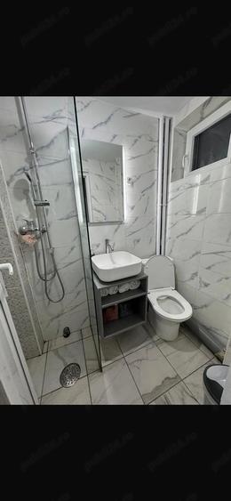 Apartament cu 2 camere semidecomandat, mobilat în Valea Rosie