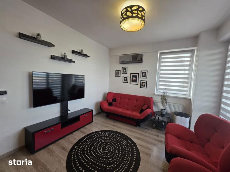 Apartament cu 3 camere semidecomandat în Dâmbul Rotund