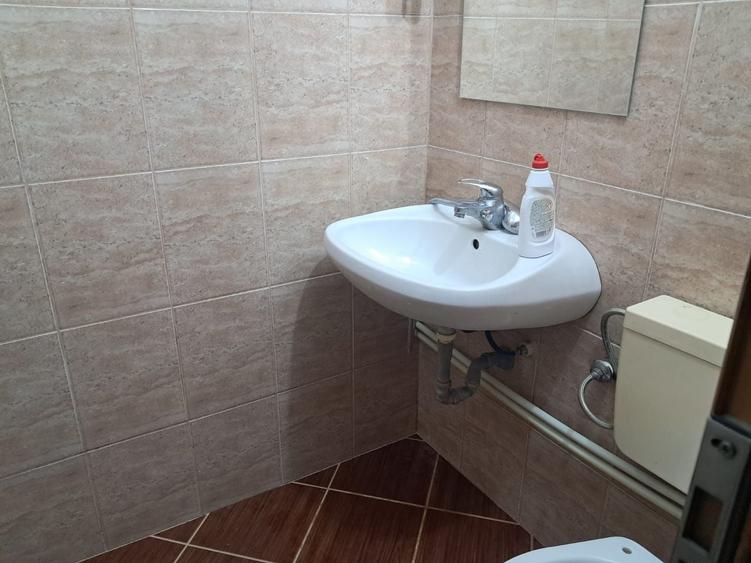 Garsonieră semidecomandată în Gară