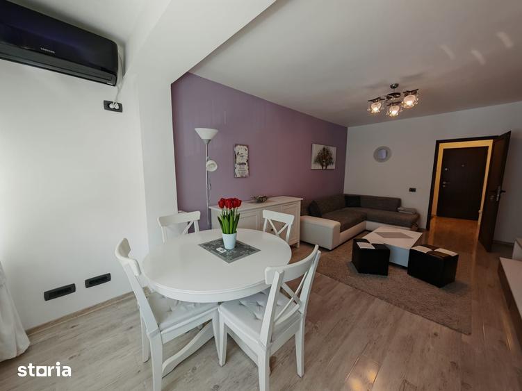 Apartament cu 2 camere în Micro 17