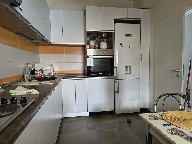 Casă cu Teren 122 Mp în Central
