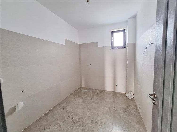 Casă cu 3 camere cu Teren 325 Mp în 9 Mai