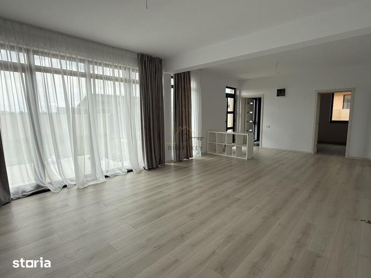Casă cu 3 camere cu Teren 500 Mp în Domnești