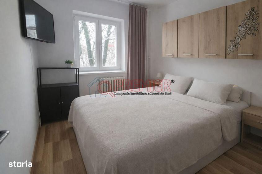 Apartament cu 3 camere semidecomandat în Giurgiului