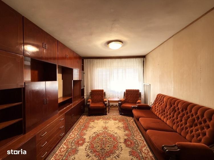 Apartament cu 3 camere semidecomandat în Olimpia-Stadion