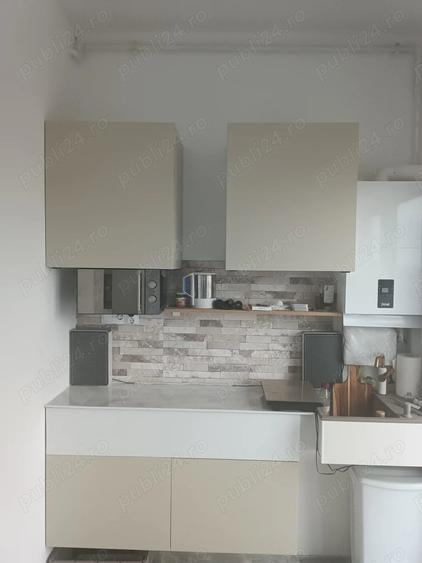 Apartament cu 2 camere semidecomandat în Florești