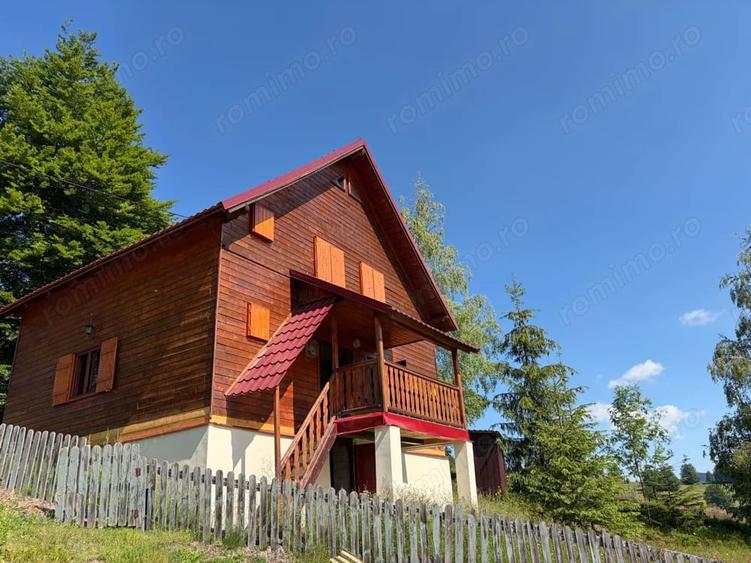 Casă cu Teren 270 Mp în Bubești
