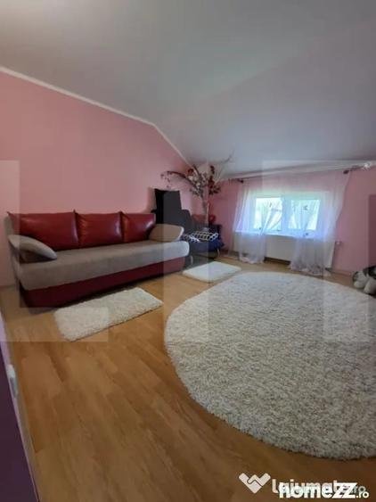 Casă cu 7 camere cu Teren 4600 Mp în Central