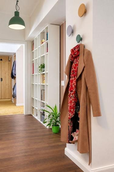 Apartament cu 3 camere, mobilat în Iancului