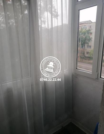 Garsonieră decomandată în Podu Roș