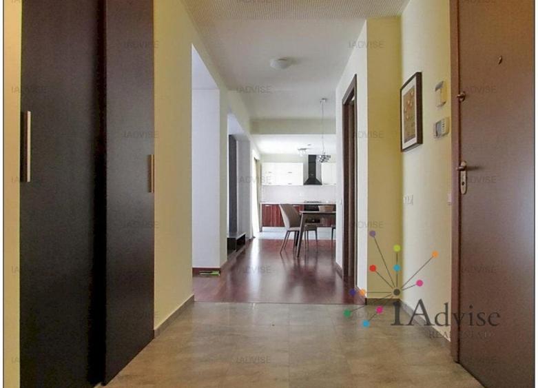 Apartament cu 3 camere decomandat, mobilat în Drumul Poienii