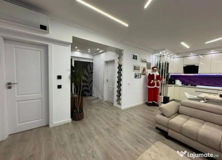 Apartament cu 3 camere decomandat în Albert