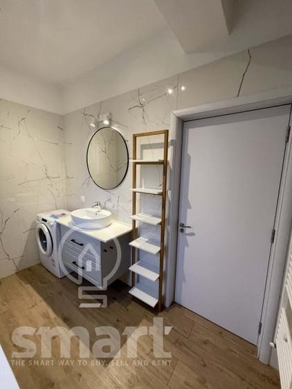 Apartament cu 3 camere semidecomandat, mobilat în Gruia