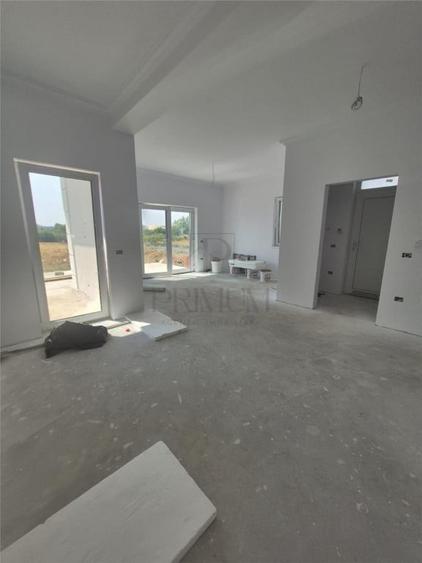 Duplex parter - 2 dormitoare - zona foarte buna - 17