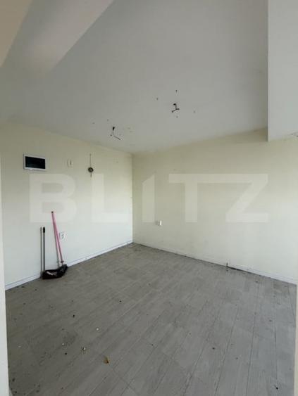 Spațiu comercial, de 138 mp, în Malu Mare
