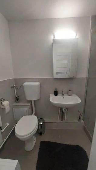 Garsonieră decomandată în Brâncoveanu