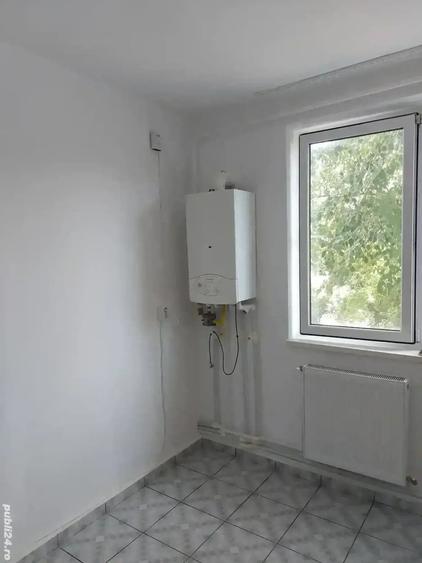 Apartament cu 2 camere semidecomandat în Hipodrom