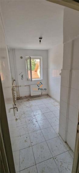 Apartament cu 2 camere decomandat în Dâmbovița