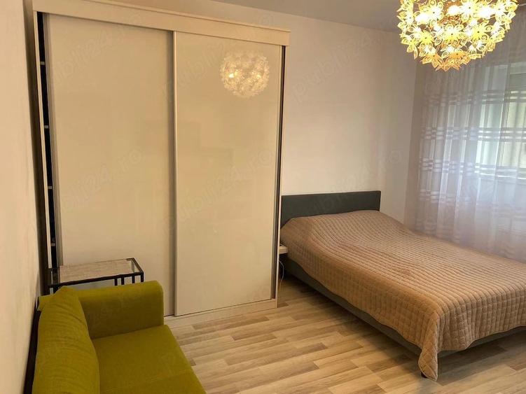 Garsonieră decomandată în Păcii
