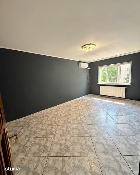 Apartament cu 3 camere decomandat în Lăpuș Argeș