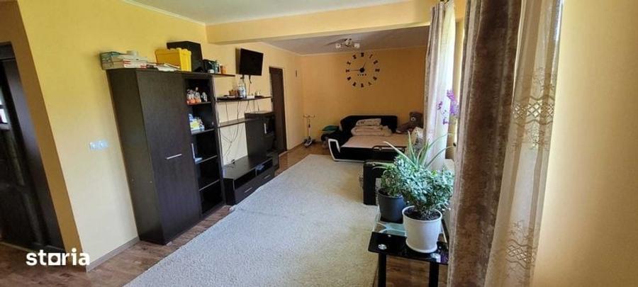 Casă cu 4 camere cu Teren 220 Mp în Osoi