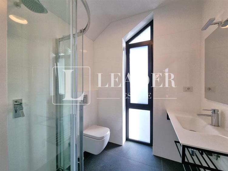 Duplex cu 5 camere cu Teren 220 Mp în Pipera