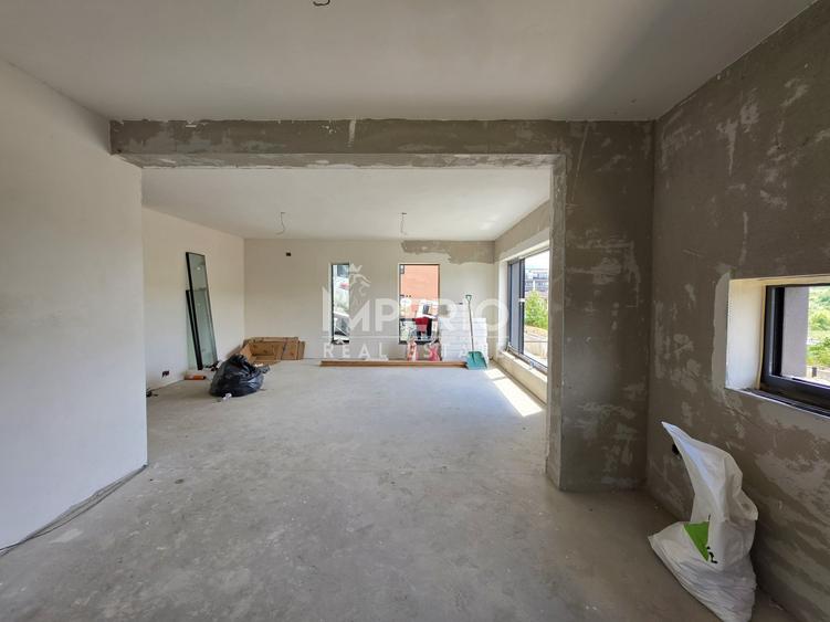Duplex cu 4 camere cu Canalizare în Iris