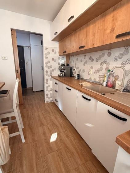 Apartament cu 2 camere decomandat, mobilat în Apărătorii Patriei