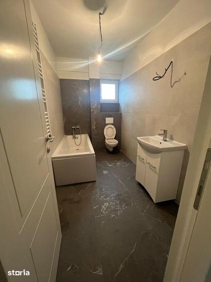 Garsonieră decomandată în Bucium