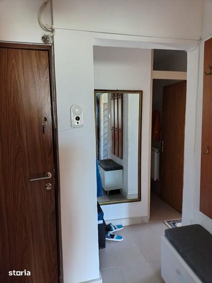 Apartament cu 3 camere în Colentina