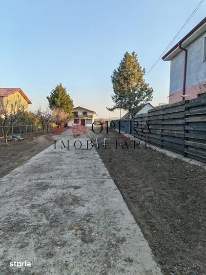 Casă cu 6 camere cu Teren 2252 Mp în Miroslava