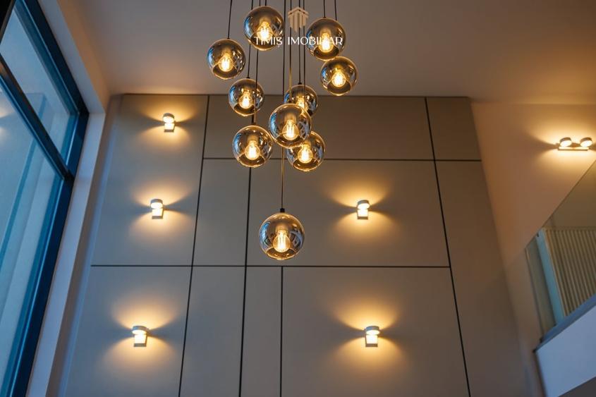 Apartament cu 4 camere decomandat, mobilat în Soarelui