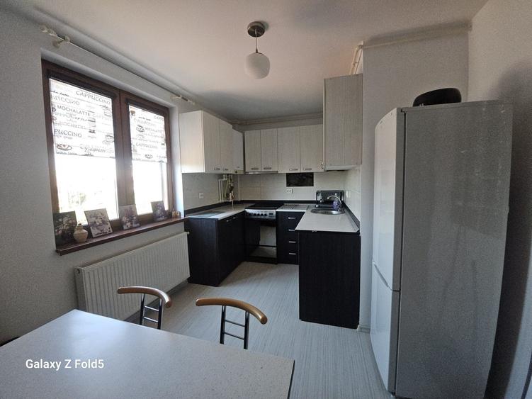 Apartament cu 2 camere decomandat în Exterior Vest